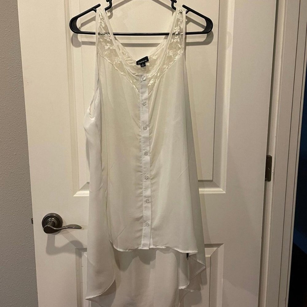 Torrid White Lace Trim Chiffon‎ Button Down High Low Tank Top Blouse Size 1